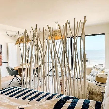 La Meremoi - Balcony And Sea View